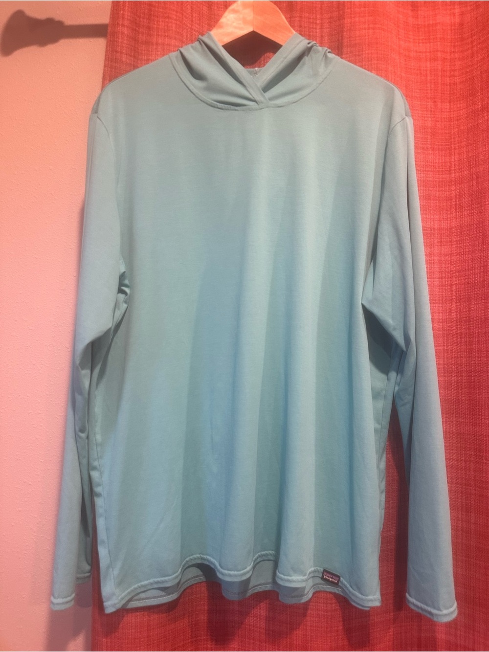 Patagonia Men's Light Aqua Hooded Long-Sleeve Shirt